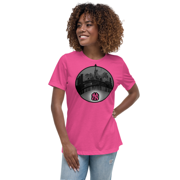 NYC New York City Skyline Women's Relaxed T-Shirt