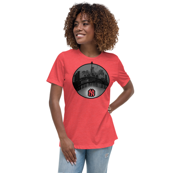 NYC New York City Skyline Women's Relaxed T-Shirt
