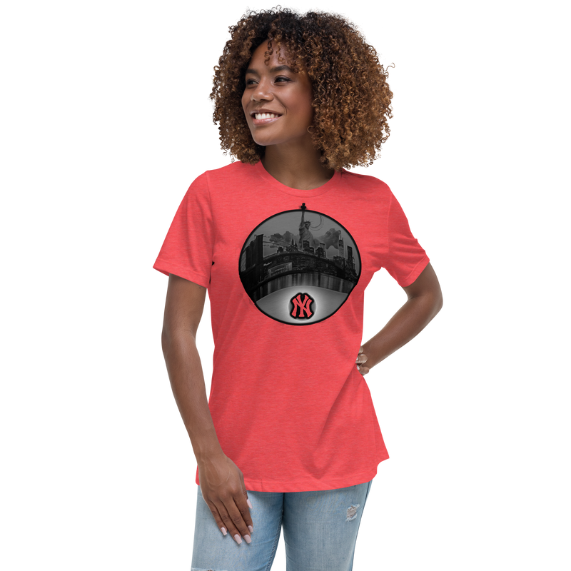NYC New York City Skyline Women's Relaxed T-Shirt