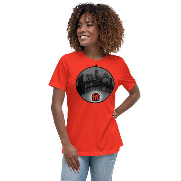NYC New York City Skyline Women's Relaxed T-Shirt