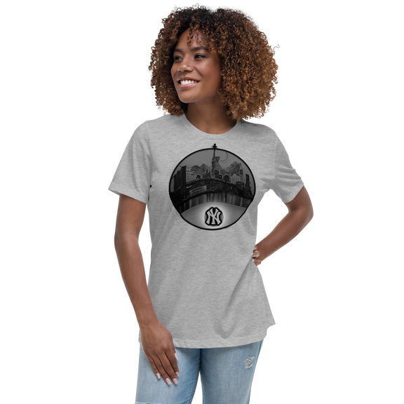 NYC New York City Skyline Women's Relaxed T-Shirt