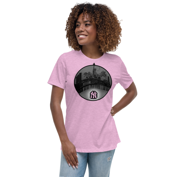 NYC New York City Skyline Women's Relaxed T-Shirt